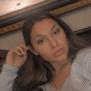 Meet your Posher, Alicea